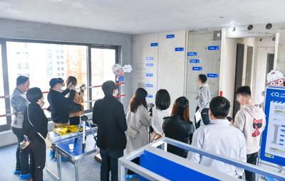 廈門旭輝首座透明工廠盛大開放，捅破買房